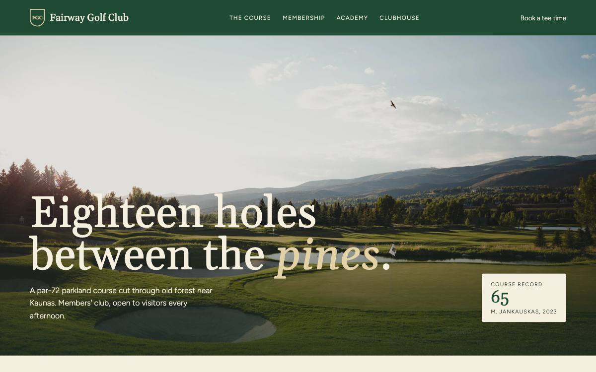 Fairway Golf Club – svetainės dizaino pavyzdys