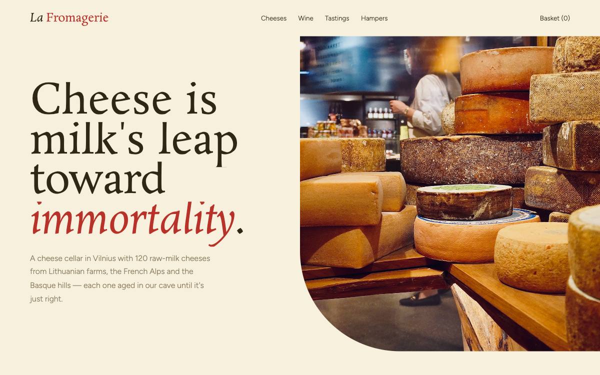 La Fromagerie – svetainės dizaino pavyzdys
