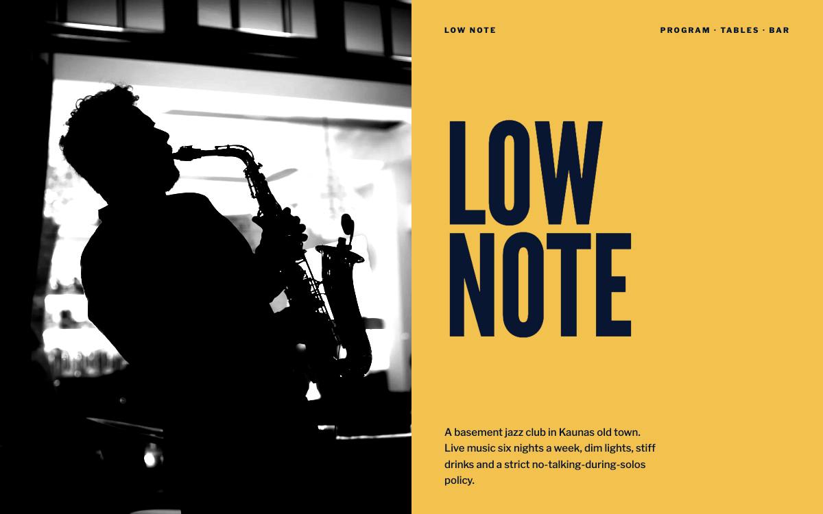 Low Note – svetainės dizaino pavyzdys