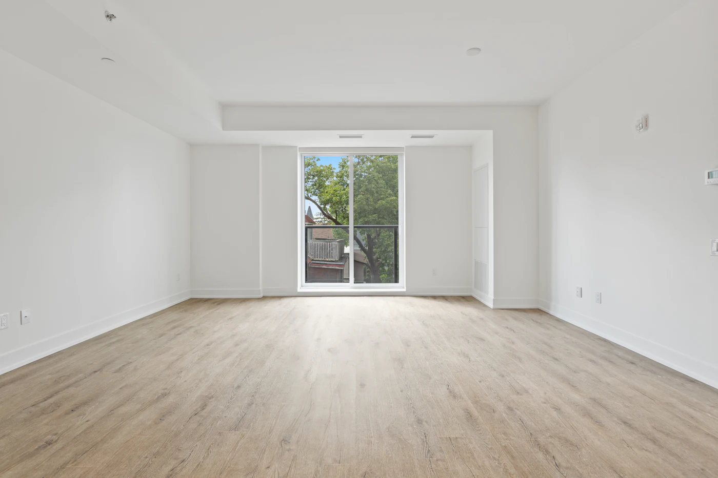 Room before renovation