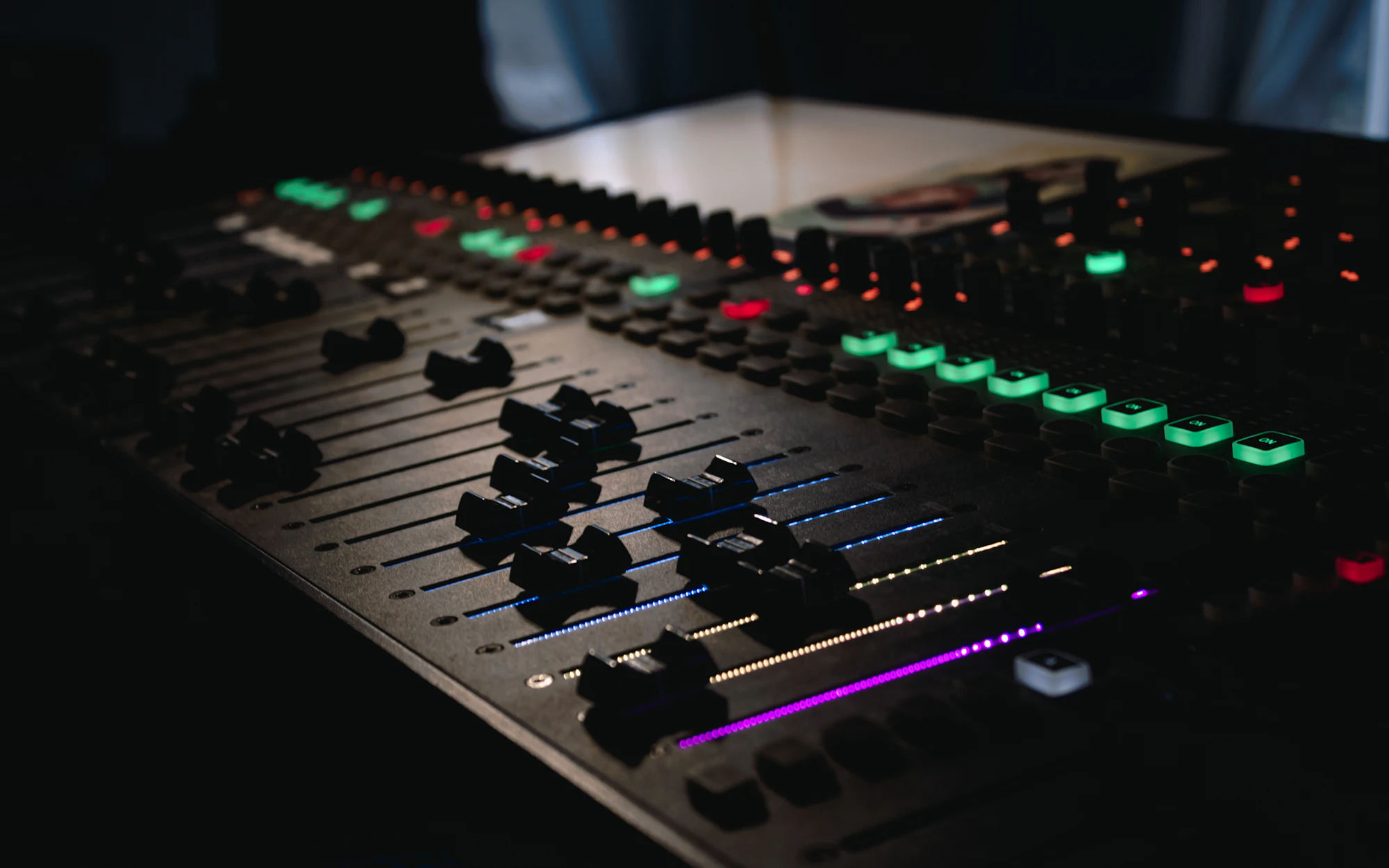 Mixing console